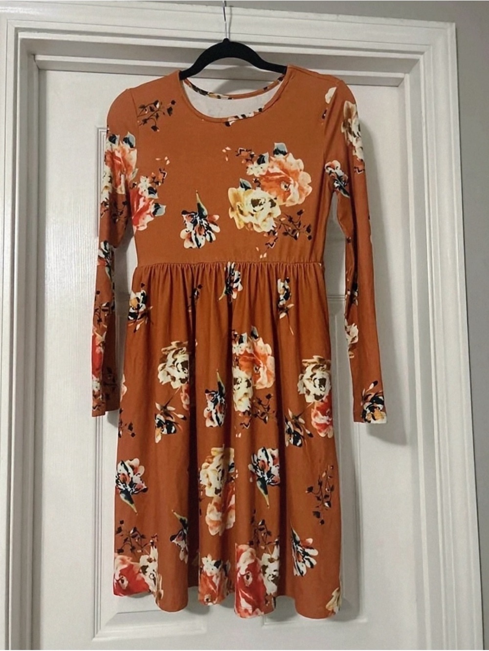 Women’s Fall Floral Rust Colored Long Sleeve Dress